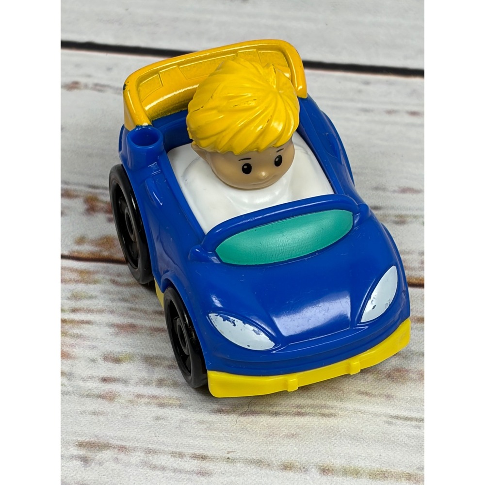 Fisher Price Little People Wheelies Blue Race Car Blonde Boy Driver DRH02 2015
